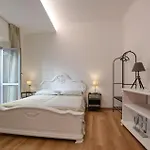 3 Bedroom Amazing In Appartamento