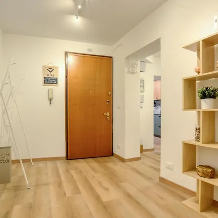 3 Bedroom Amazing In Lägenhet Genua