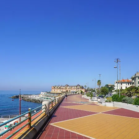 3 Bedroom Amazing In Lägenhet Genua