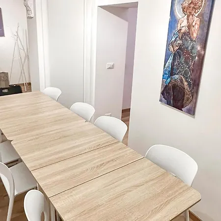 3 Bedroom Amazing In * Γένοβα